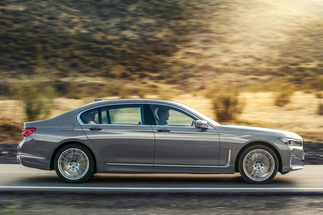 西安宝马740价格 奔驰S350配置高更有面-图2