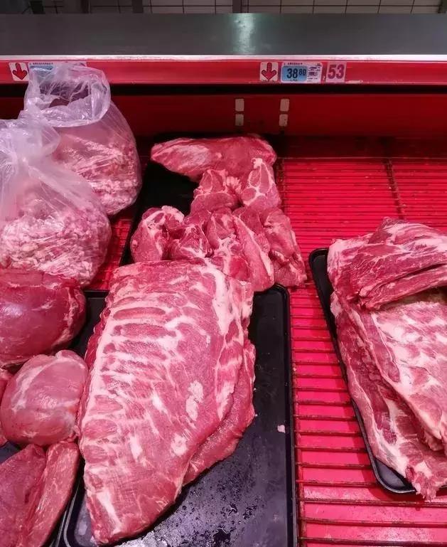 一斤猪肉就要二十了,你那边涨价了吗?