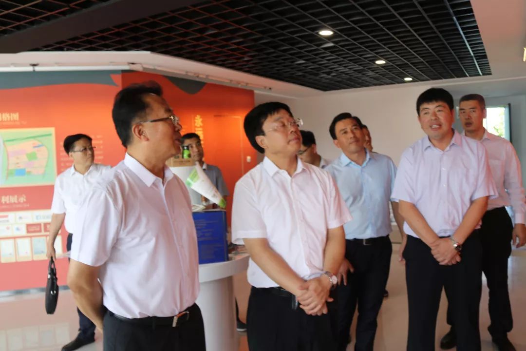 威海市委常委组织部部长刘运到桥头镇调研