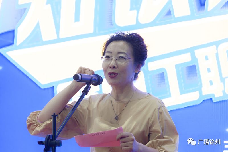 今天,全市五十六家企业近两百名电力保障高手在这里一