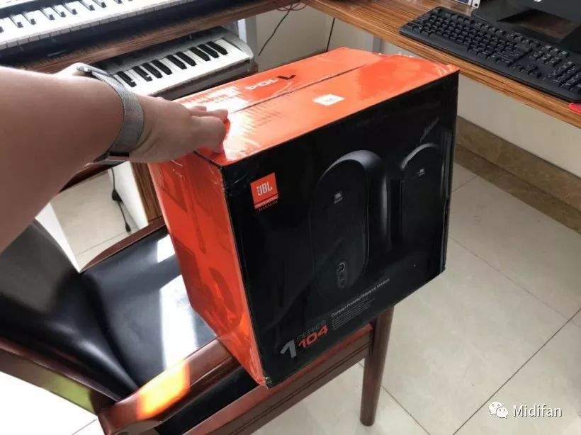 5 寸 jbl 同轴共点监听音箱——jbl one