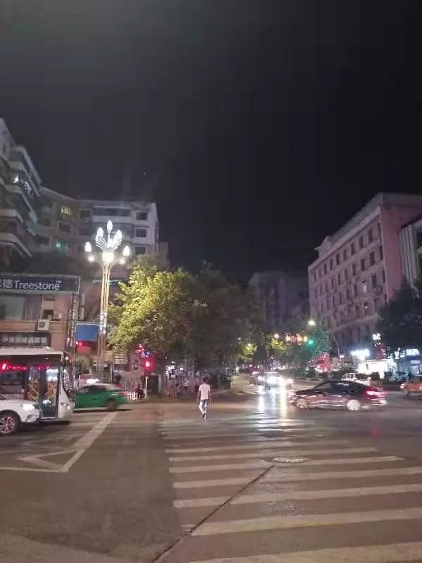 贵州凯里市有多少人口_凯里市市有多少镇(2)