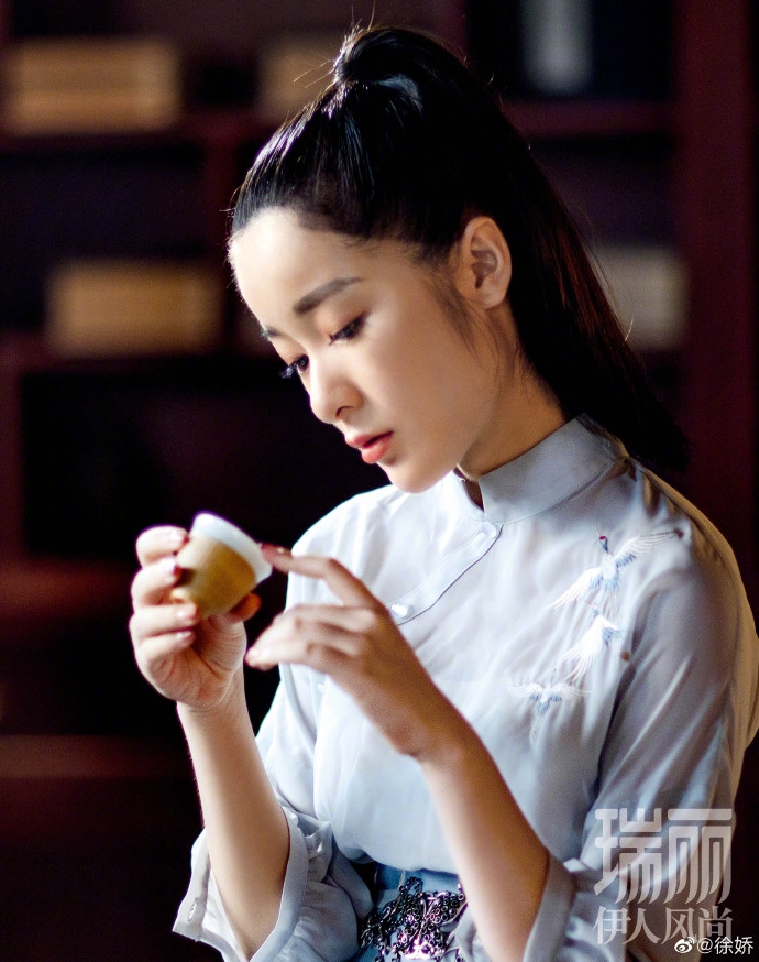 徐娇国风写真曝光 驾驭多种风格彰显东方典雅