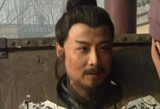 为什么《水浒传》中林冲性格懦弱_陆虞候