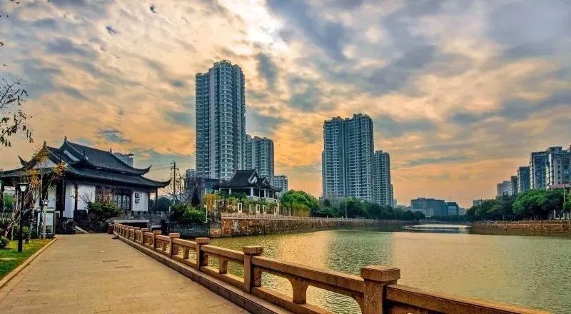 常州人口变化_常州恐龙园图片