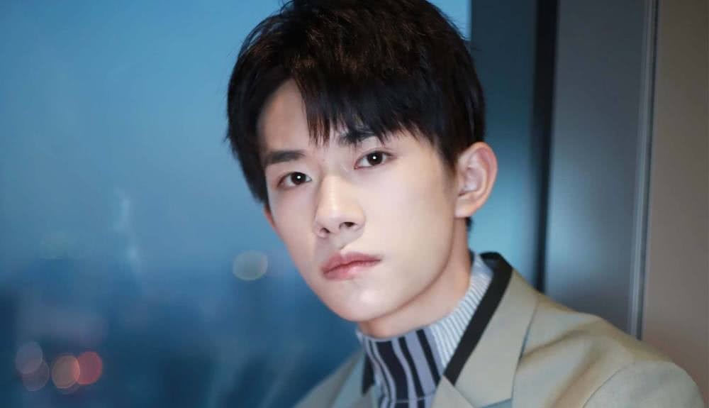 易烊千玺唱过的八首歌 8bea077695e94133825a12d3d8c5bb84.jpeg