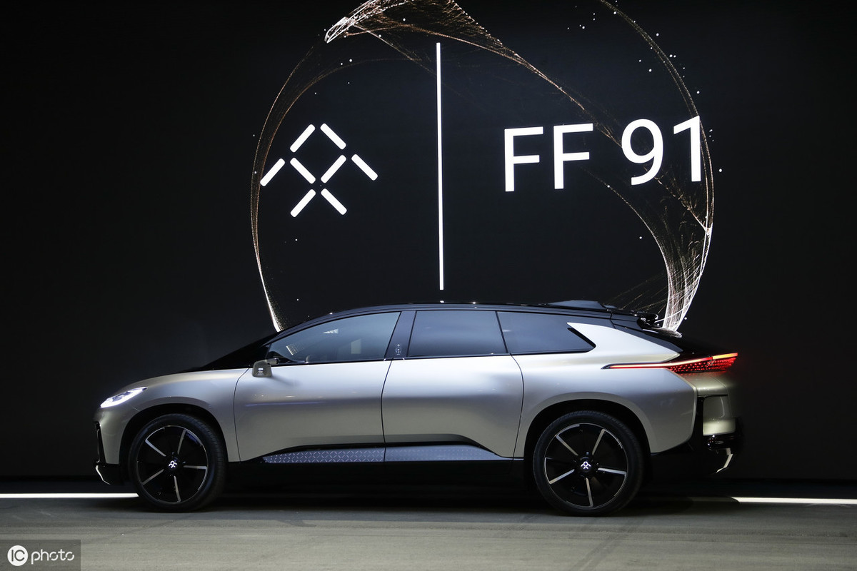 贾跃亭：法拉第未来首款准量产车FF91下线_凤凰网视频_凤凰网