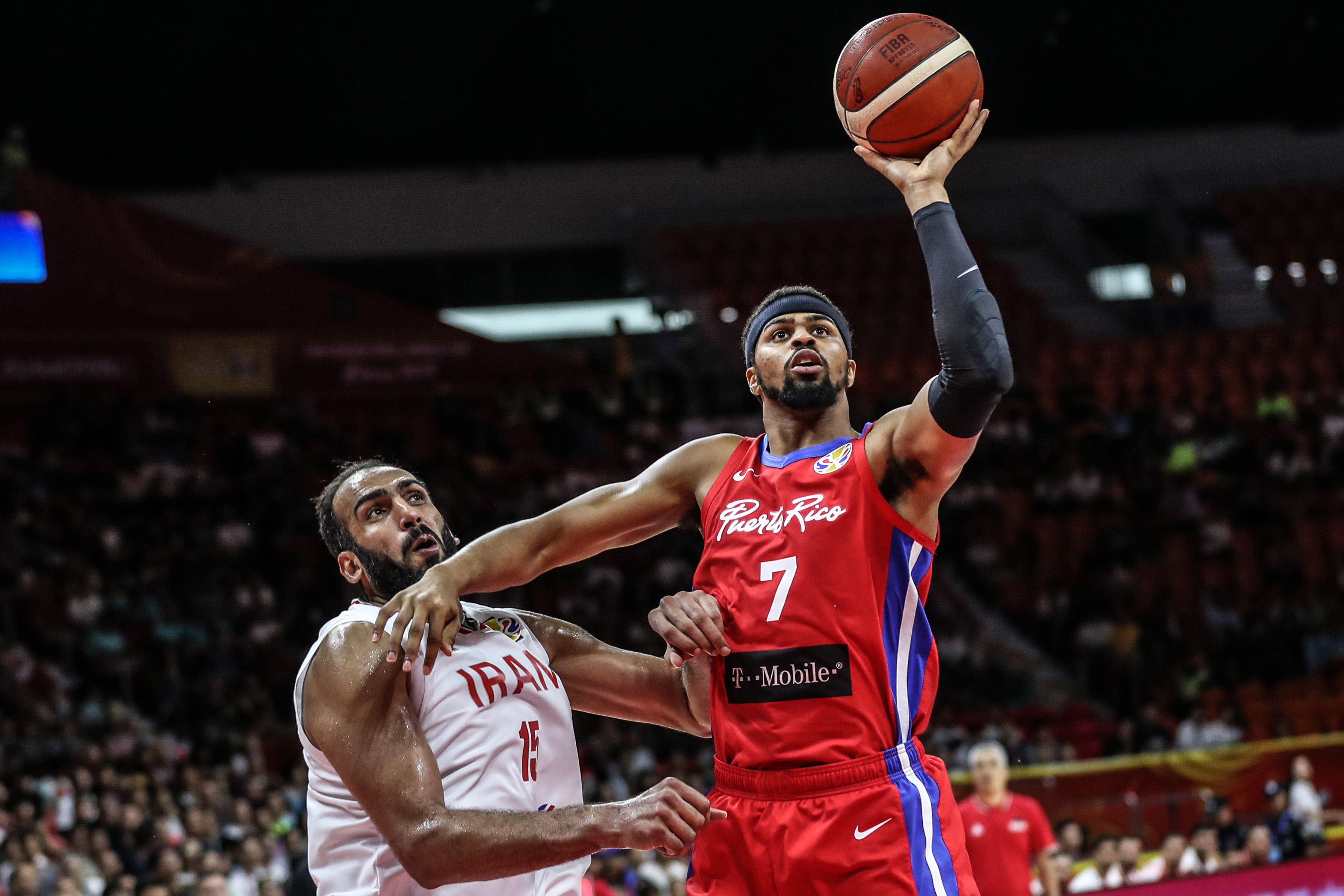 篮球——小组赛：波多黎各队胜伊朗队