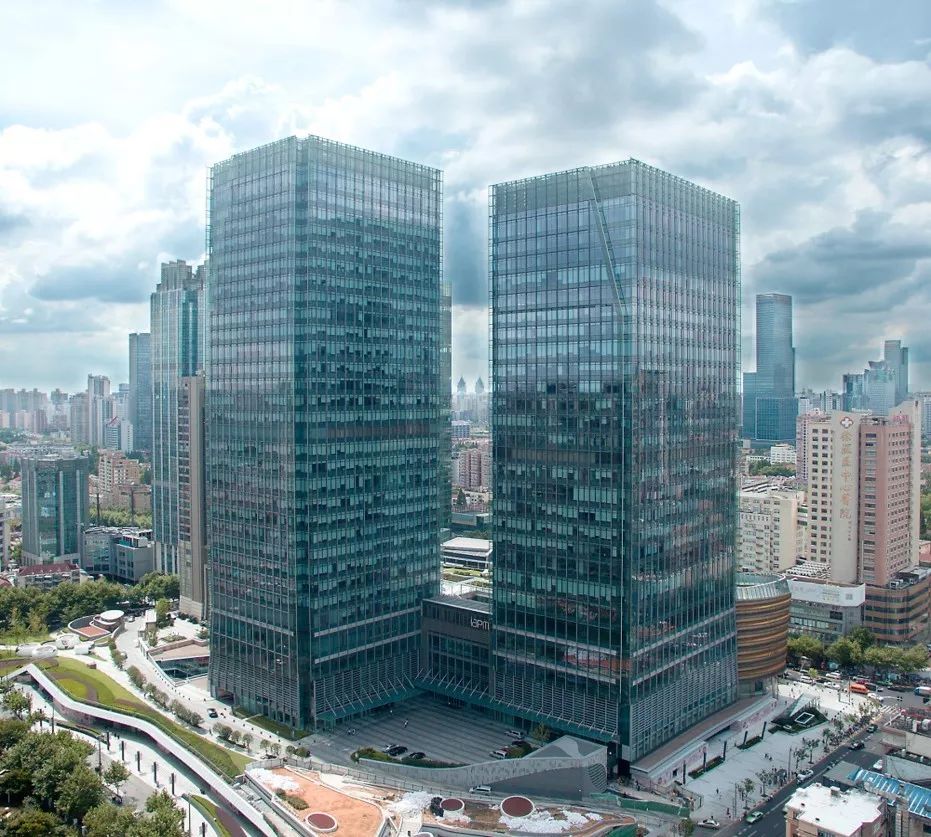地址:上海市黄浦区淮海中路999号总建筑面积:62,380平方米(一期); 58