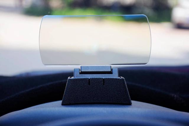 抬头显示hud评测 233583ab6e8a48a0a286c28c982e1746.jpeg