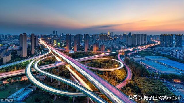 24个万亿gdp中国城市名单_中国高收入城市排行榜 深圳逼近3万美元高居首位 万亿GDP城市中仅重庆落榜