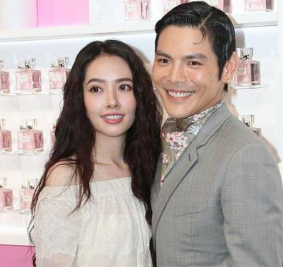 向佐两位前女友,应采儿选择陈小春,而她却因为"名字"被拒绝