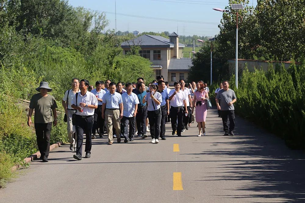 县一中党委书记,校长宋国安,县文化和旅游局局长高树华,青峰岭水库