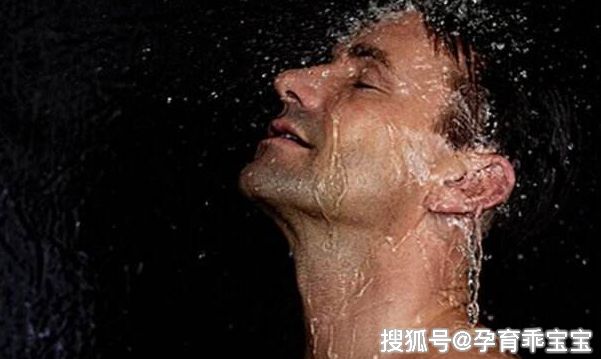                     夫妻同房后，这1件事尽量别急着做，对身体不利！