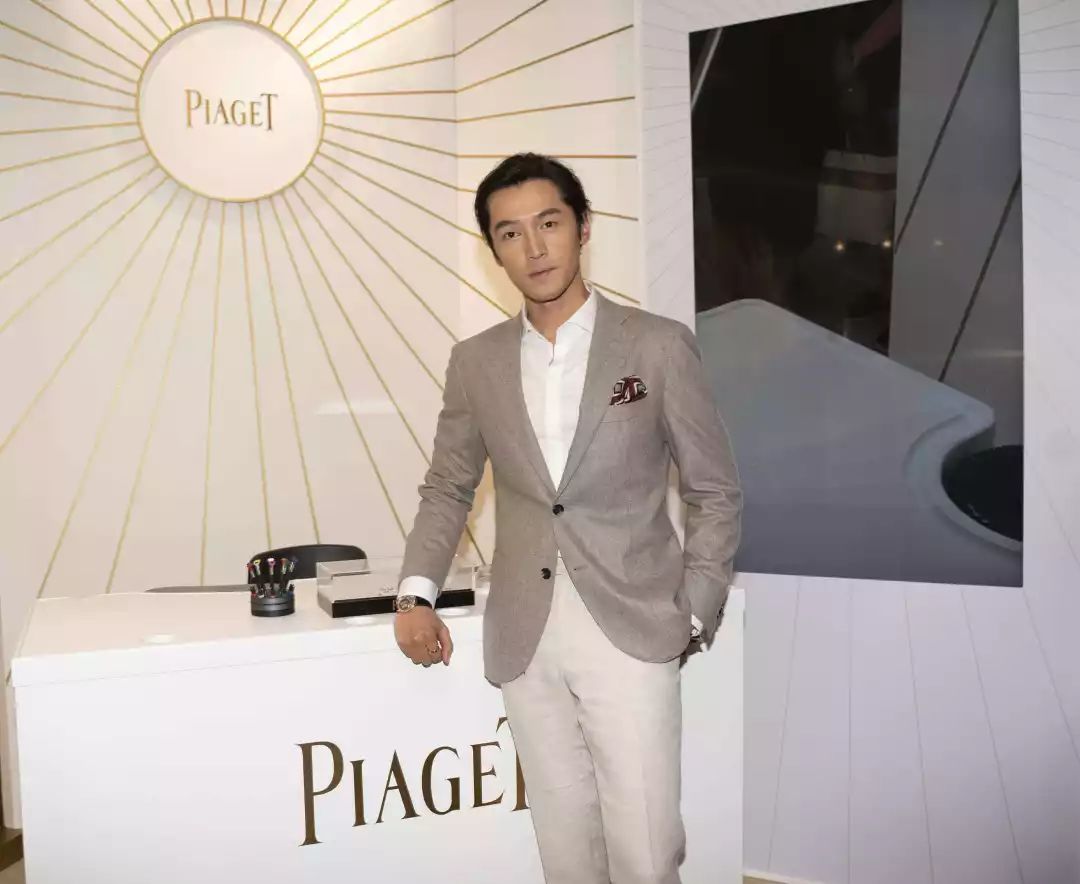 快闻快讯胡歌聂远钟汉良你们的男神出现了