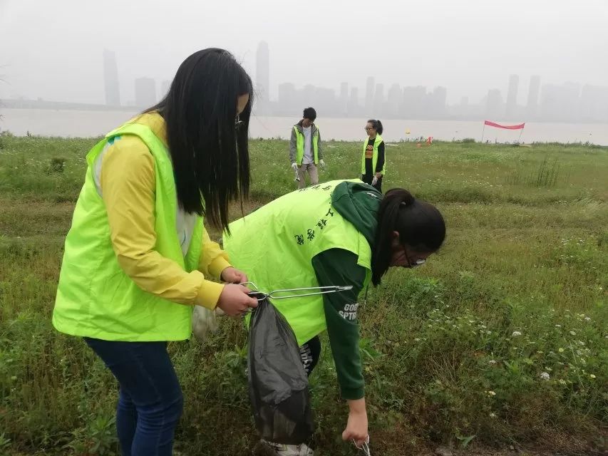 环保小卫士!看昌航学子如何守护绿色_活动