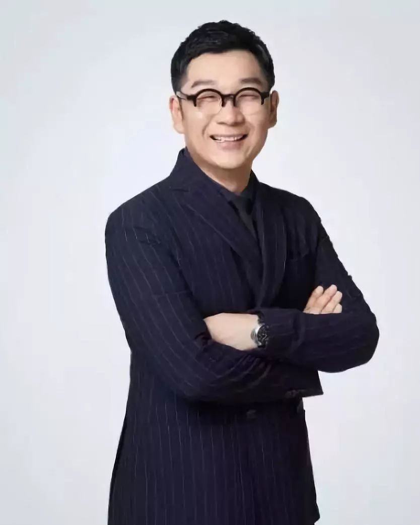 书影成趣南昌这家王恒设计的电影院拥有海量图书