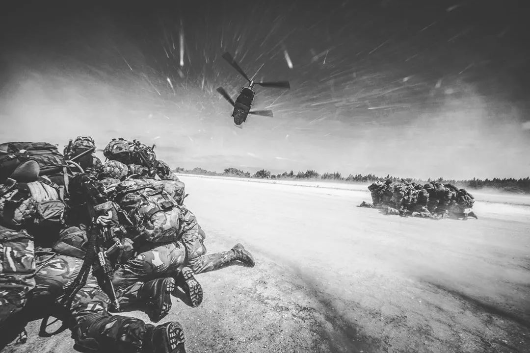 强烈收藏!2019欧洲军队视觉摄影大片,风暴之