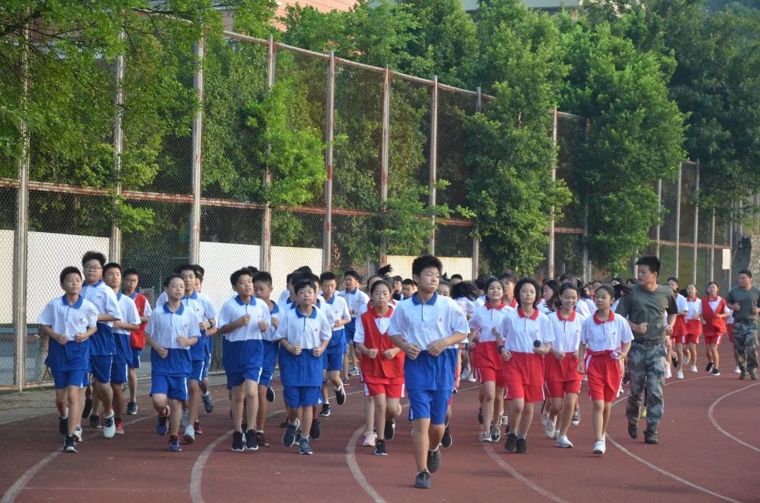 热血激情好少年青春作伴新征程记韶关市一中实验学校2019级新生入学前