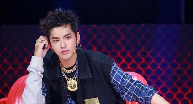 怎么才算是明星的粉丝 16a02ef7339a4663aec8ee2073e7eb2a.jpeg