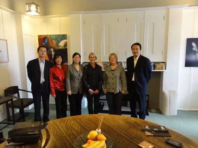 本项目负责人张荣红教授,赴欧美若干所高校/数次专业调查和研讨,包括