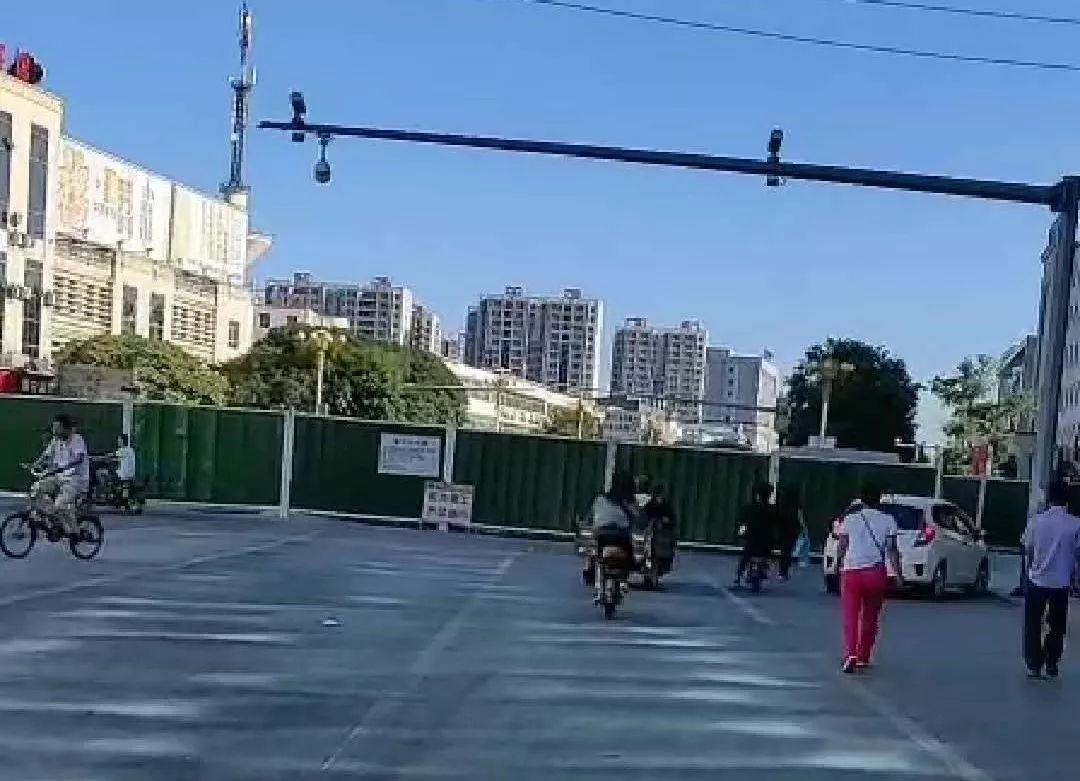 【紧急通知】文安北关红绿灯处四向!请这样绕行!