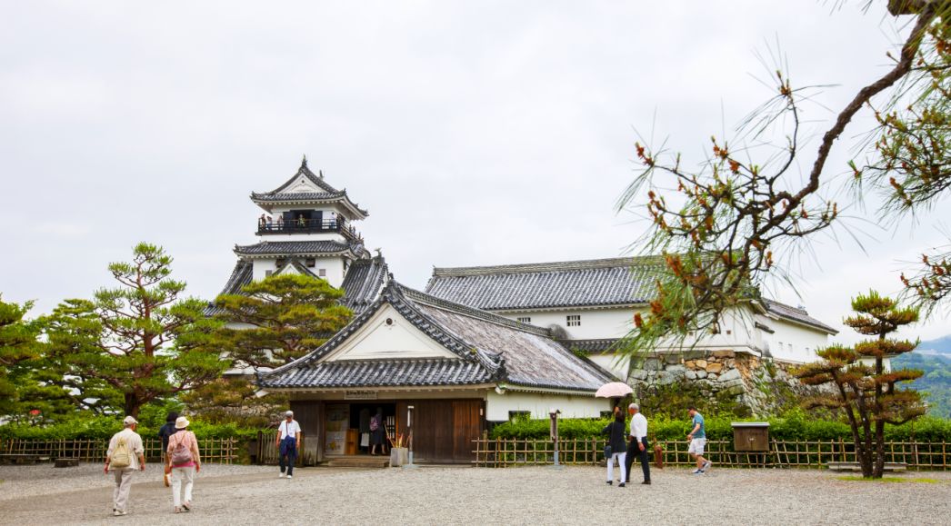 高知城是位于高知县高知市(旧土佐国土佐郡高知)的一座日本城堡.