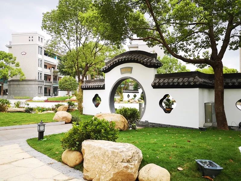 一所和园林美景不分上下的学校——杭州市公益中学