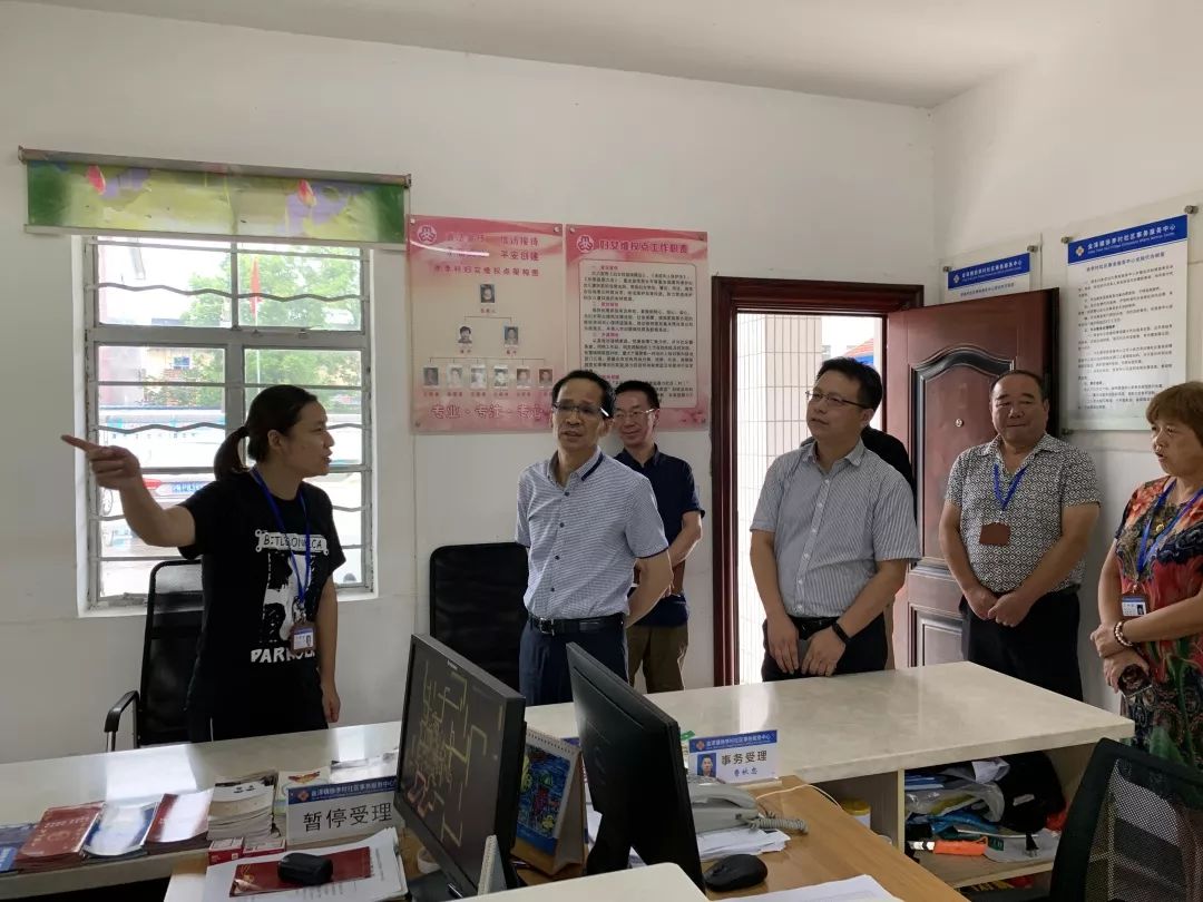 徐李村龚都村8月29日下午,胡海民又率队来到三塘,淀湖,新池,徐李和