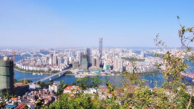 广西经济生产总量第一的城市_广西经济管理干部学院(2)