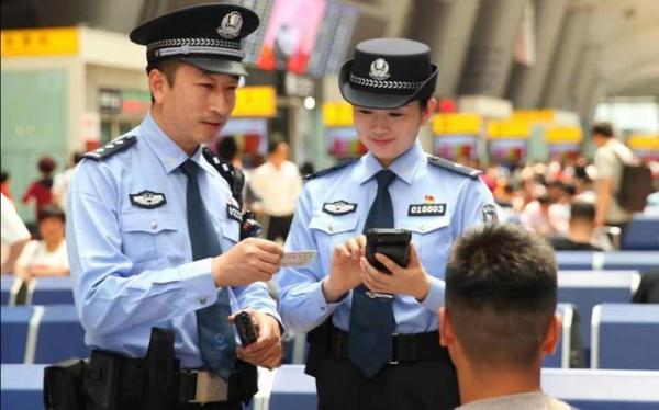 暑运期间北京铁警抓获网上通缉在逃嫌疑人471人