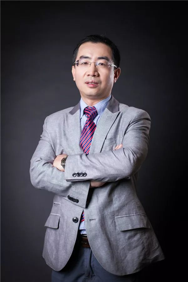 只因巴菲特一句话，马斯克异想天开、要开糖果工厂