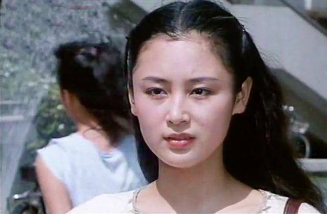 最美不过李嘉欣?不好意思,让一让,陈红才是真正的美艳