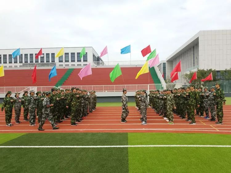 太原五中2019级高一新生军训纪实,看看龙城校区的五中