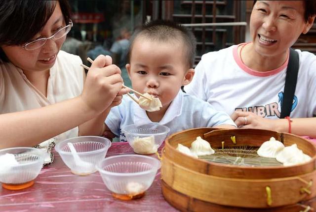                     9岁男孩查出肠癌！医生表示，2种食物害人不浅，大人小孩都别吃