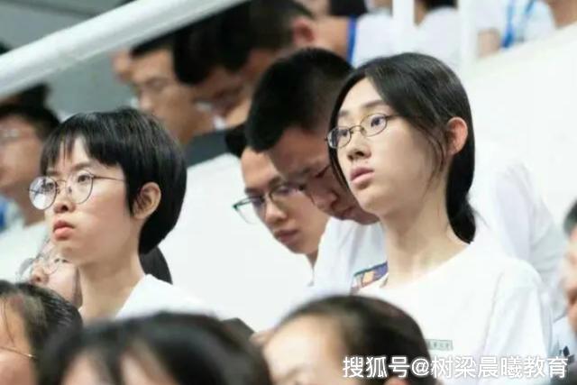 清华大学2019级新生：4大“网红”，4对双胞胎，“最火”却是他？