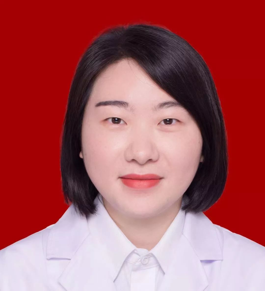 杨涵单,硕士研究生,住院医师,国家心理咨询师,中共党员