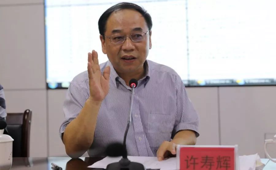 8月29日,省法院执行局局长许寿辉带队莅临我院调研指导执行工作,与我