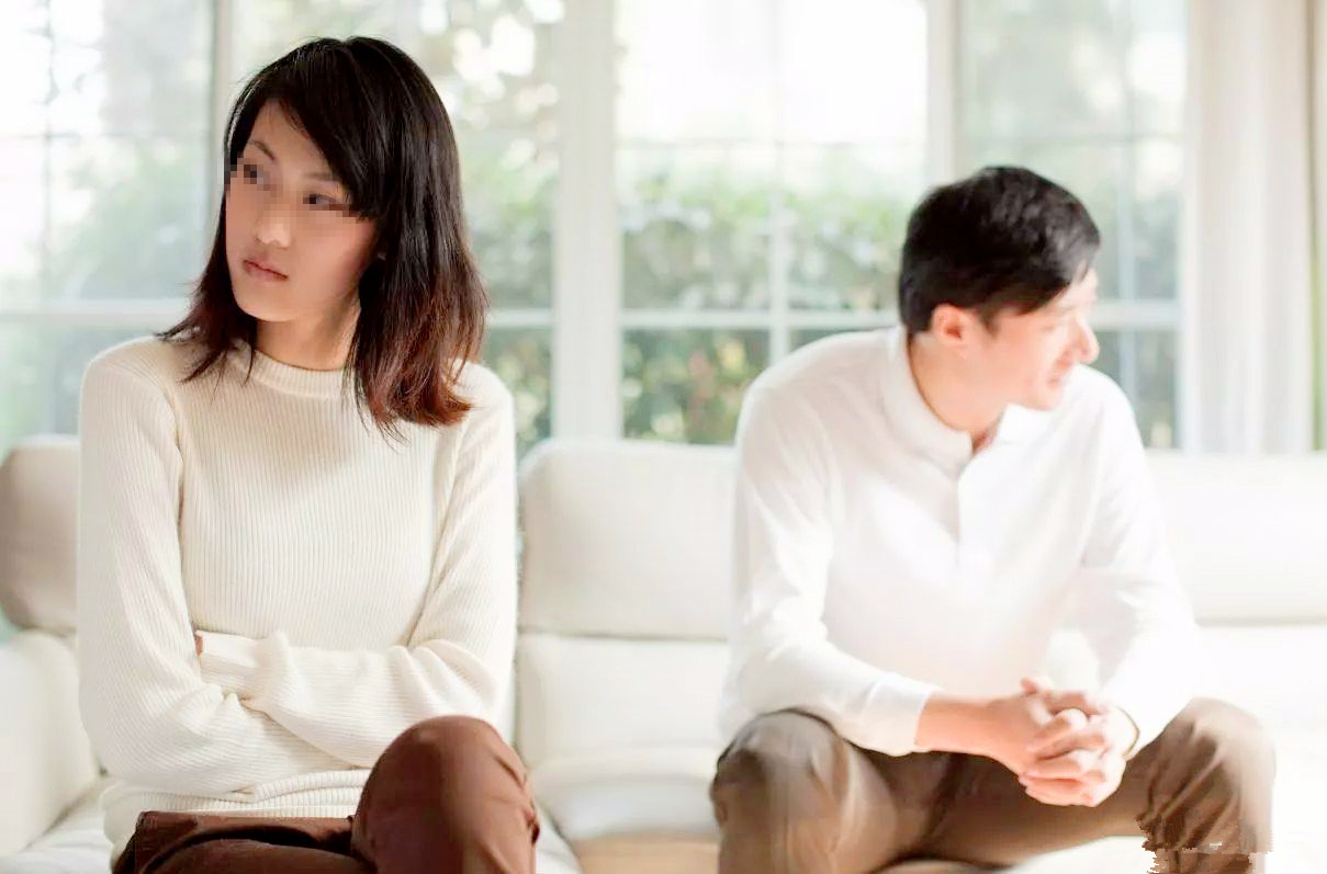 在家带娃一个月花3000 真败家 面对老公质疑,宝妈的回复真霸气