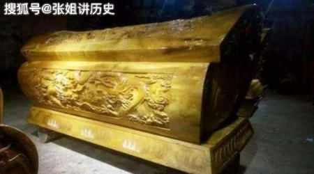 梦之谜语，解析梦见棺材与死人，以及死人睡在棺材里的深层含义