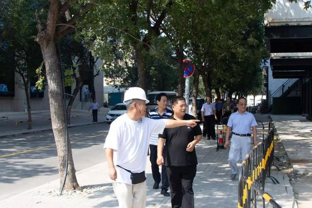 潍坊高新区召开城市管理工作现场会