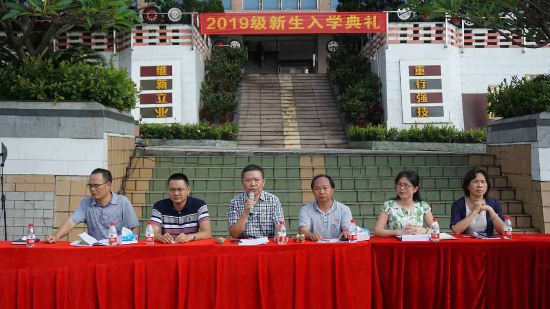 余刚灵校长讲话