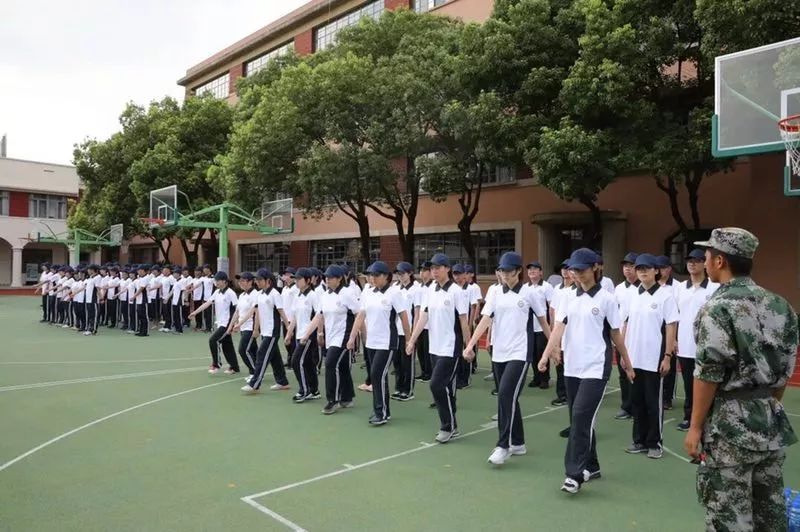 淞浦中学田家炳中学田园高级中学田园外国语中学同济二附中吴迅中学