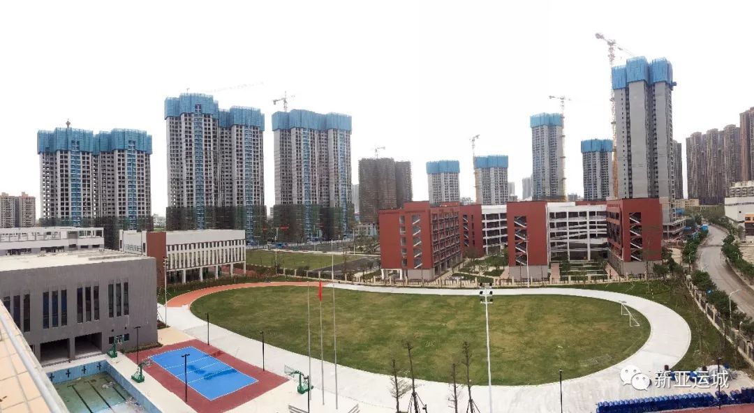 广州市铁一中学番禺校区(初高中,广铁一中天成中学,番禺区亚运城