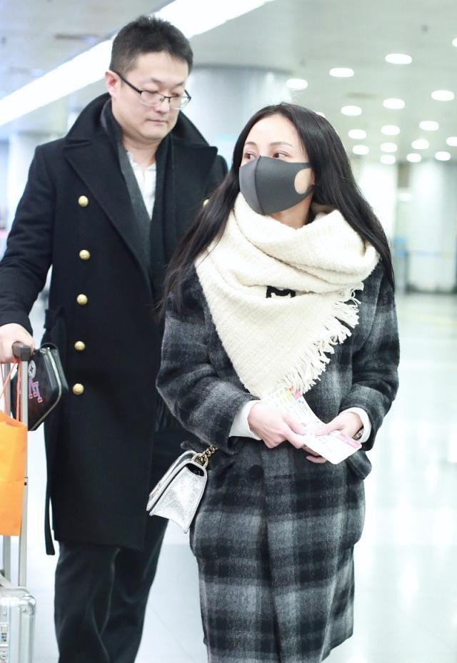 37岁姚笛近况曝出,感情和谐事业稳定,对比马伊琍感觉很幸福