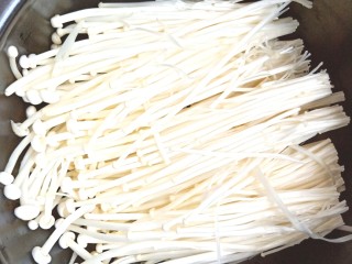 粉丝包怎么做又简单又好吃 7331eb80272745f8813ea2894e08ef09.jpeg