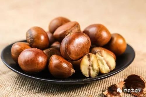 板栗的营养价值有多高 8a29390a622048409c5f921e28e88c55.jpeg