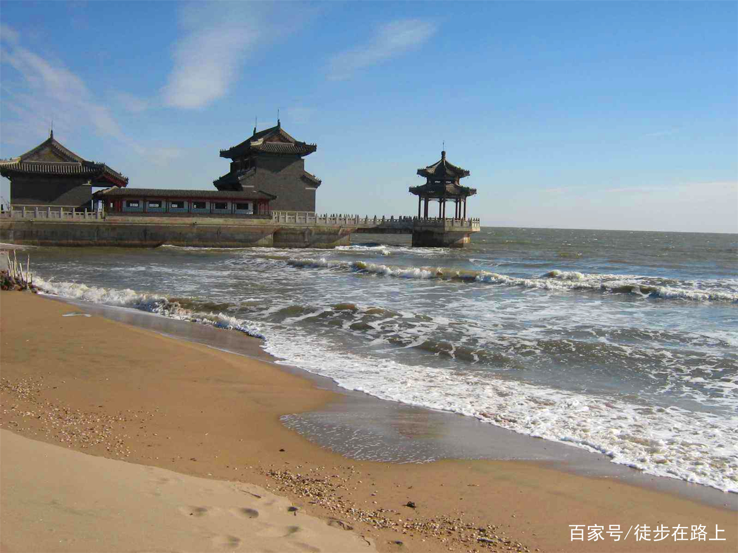 老龙头景区全长多少米 8b546b6045924e2897c014b8c01934cf.jpeg