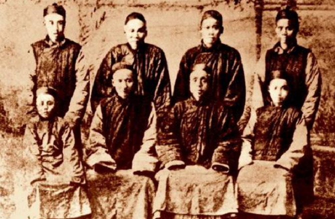 开封有一群犹太人后裔扎根中国千余年故乡有人来接他们不愿回