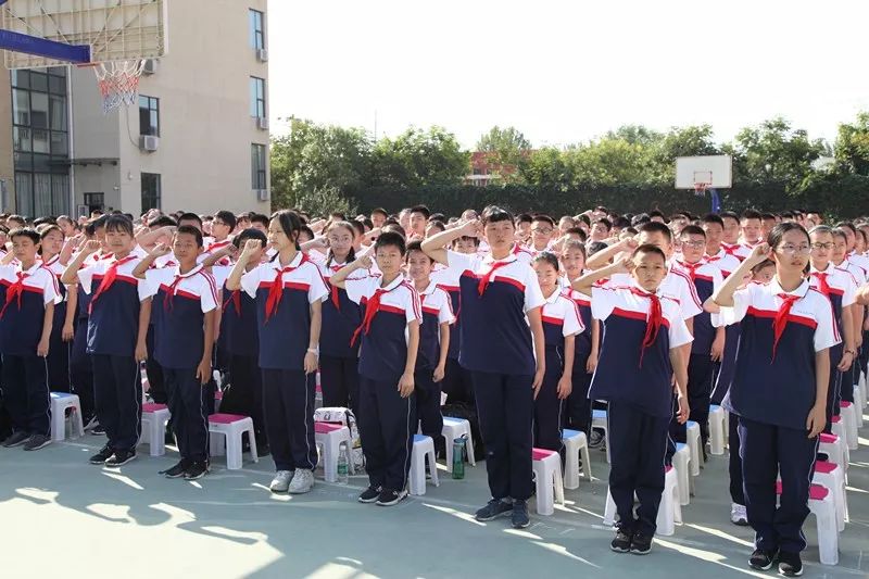 祝福祖国 爱我八中 ——丰台八中举行2019——2020学年度第一学期开学